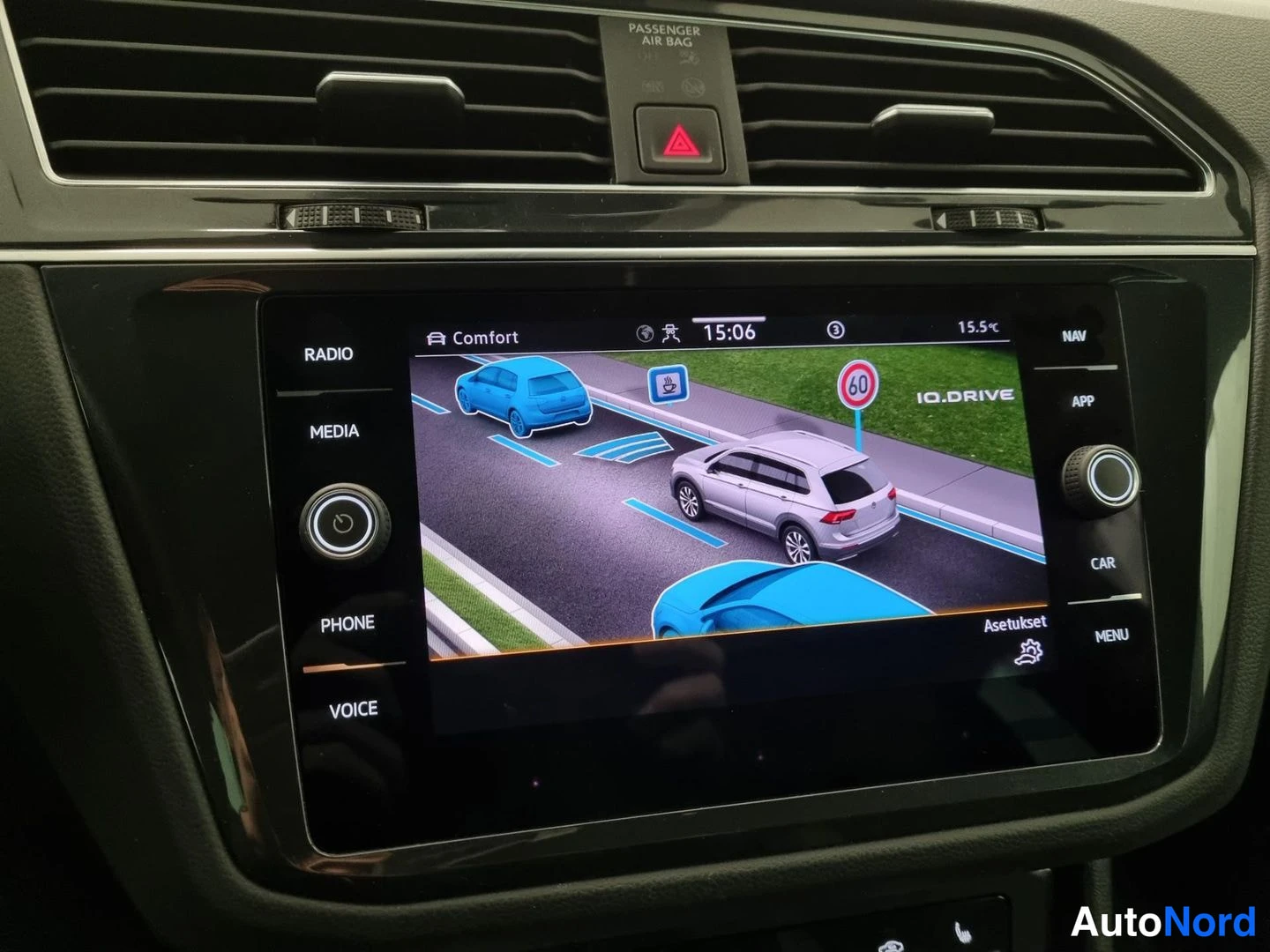 Musta Volkswagen Tiguan 2022, yksityiskohta, kuva 27