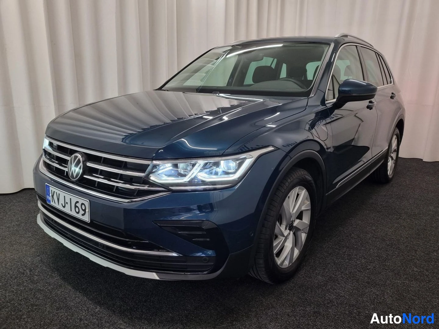 Volkswagen Tiguan Style Business eHybrid 180 kW DSG-automaatti SOH 96,5% 2023