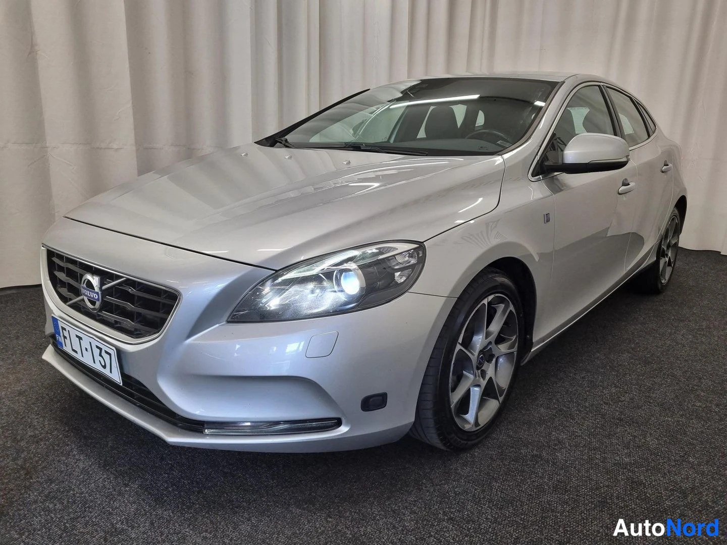 Volvo V40 D2 Ocean Race Business aut 2015