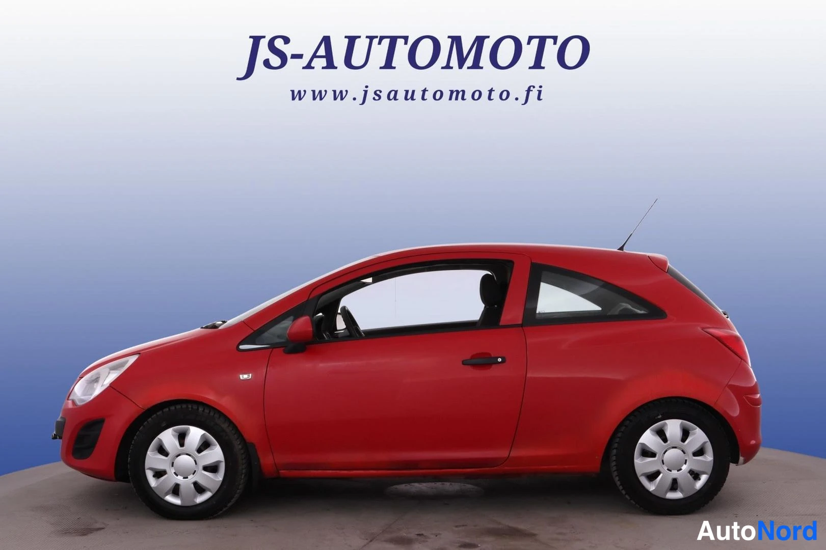 Punainen Opel Corsa 2012, sivulta, kuva 4
