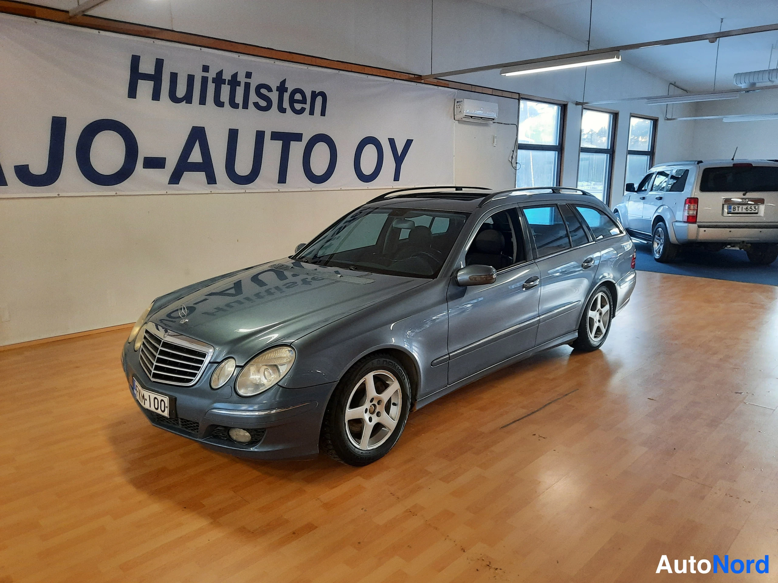 Mercedes-Benz E 320 Avantgarde 2003