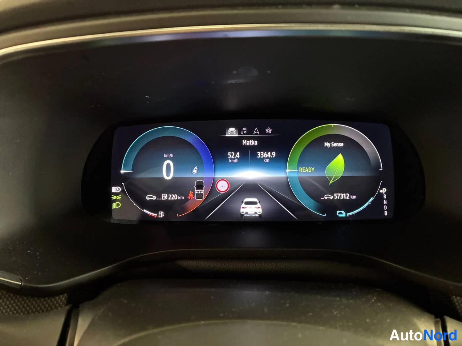 Valkoinen Renault Arkana E-TECH 2022, yksityiskohta, kuva 19