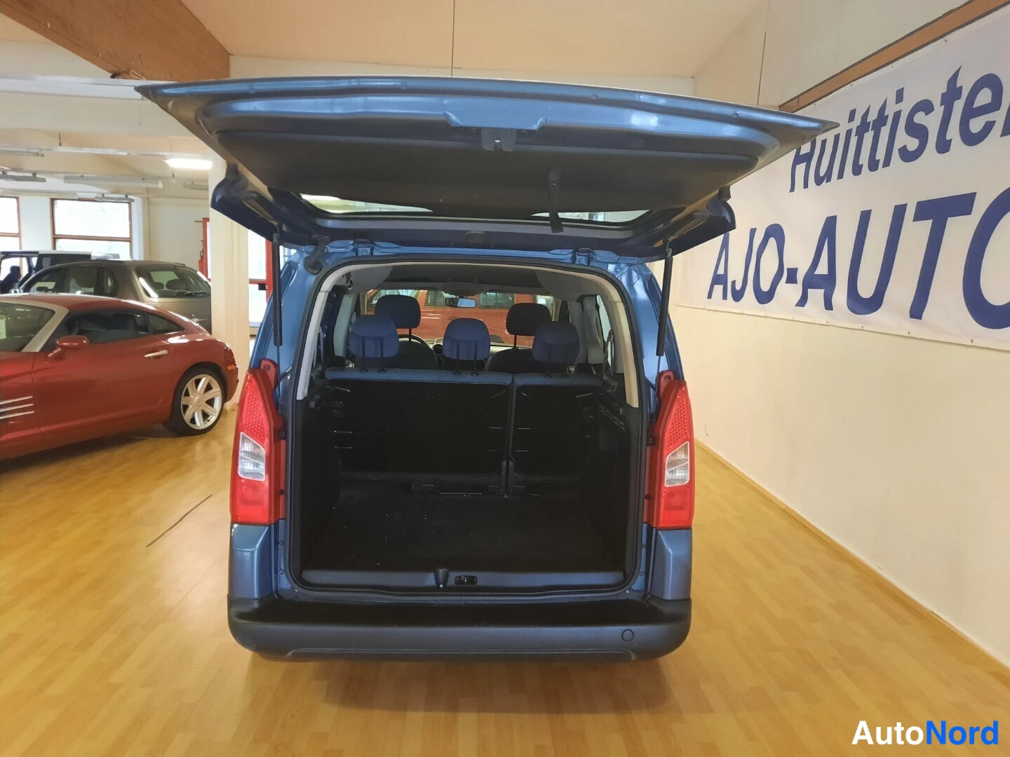 Sininen Citroen Berlingo 2009, takaa, kuva 6