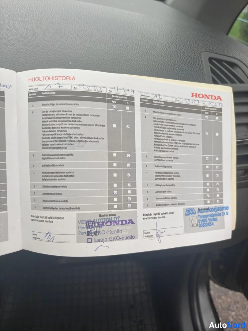 Musta Honda Accord 2011, asiakirja, kuva 11