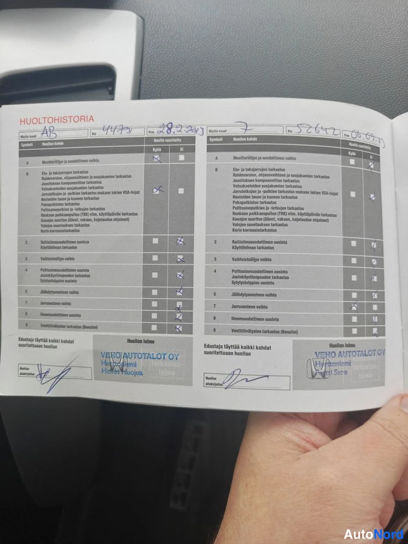 Musta Honda Accord 2011, asiakirja, kuva 18