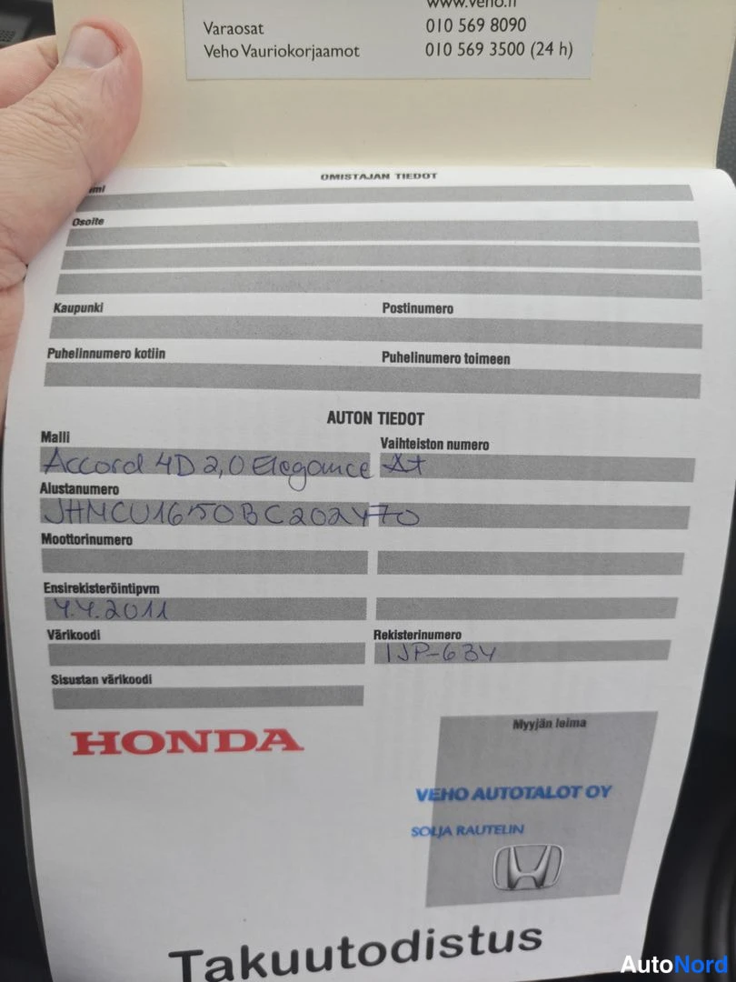 Musta Honda Accord 2011, asiakirja, kuva 23