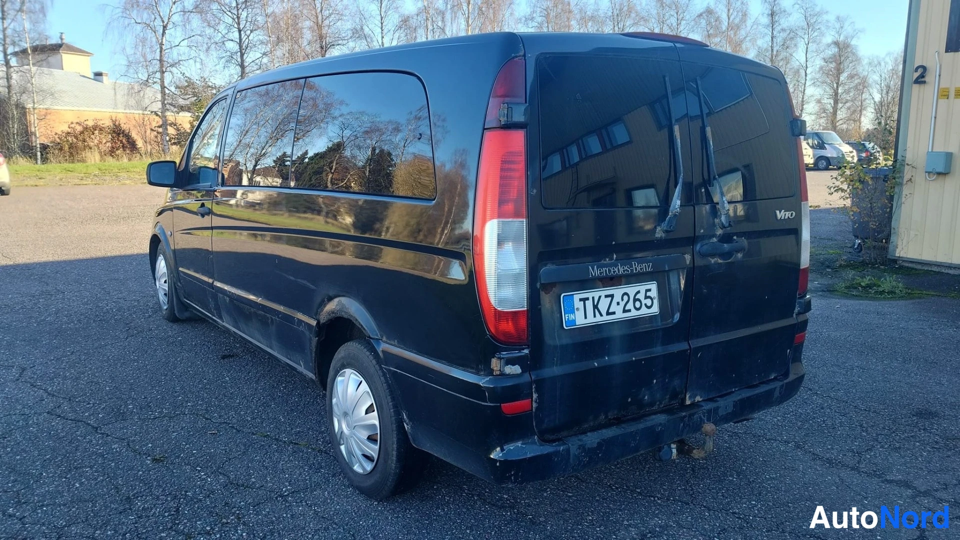 Musta Mercedes-Benz Vito 113 CDI 2010, takaviisto, kuva 6