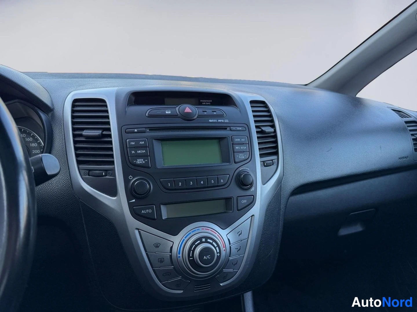 Musta Hyundai ix20 2012, yksityiskohta, kuva 14