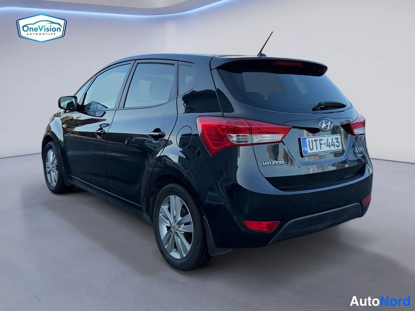 Musta Hyundai ix20 2012, takaviisto, kuva 5
