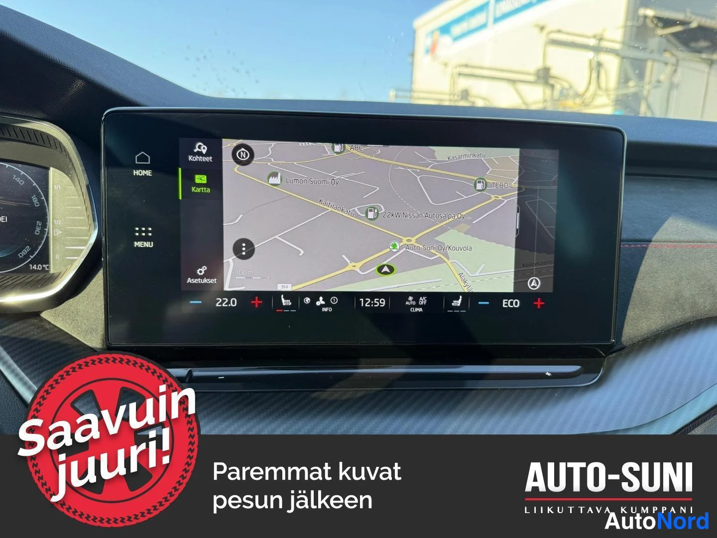 Musta Skoda Octavia 2024, yksityiskohta, kuva 13