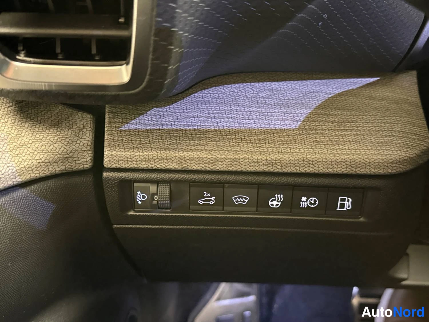 Valkoinen Citroen C5 x 2022, yksityiskohta, kuva 21