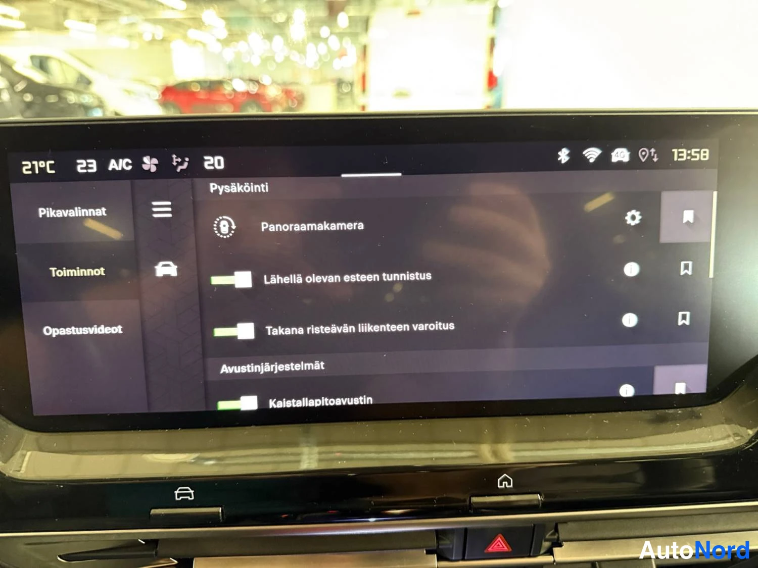 Valkoinen Citroen C5 x 2022, yksityiskohta, kuva 27